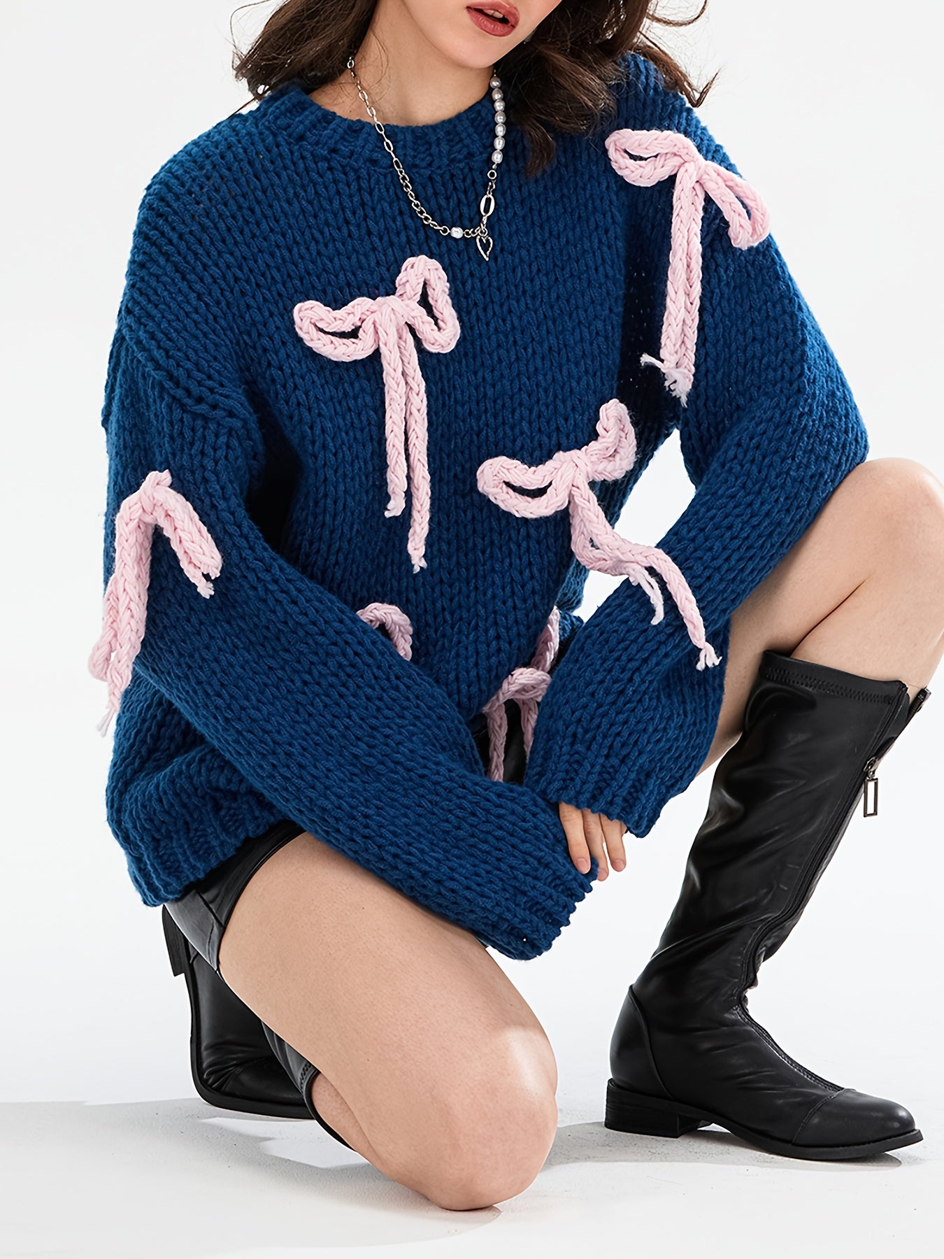 Women'S Crewneck Knit Sweater with 3D Bow Detail - Casual Polyamide Pullover for Fall\u002FWinter, Solid Color Long Sleeve Knitwear