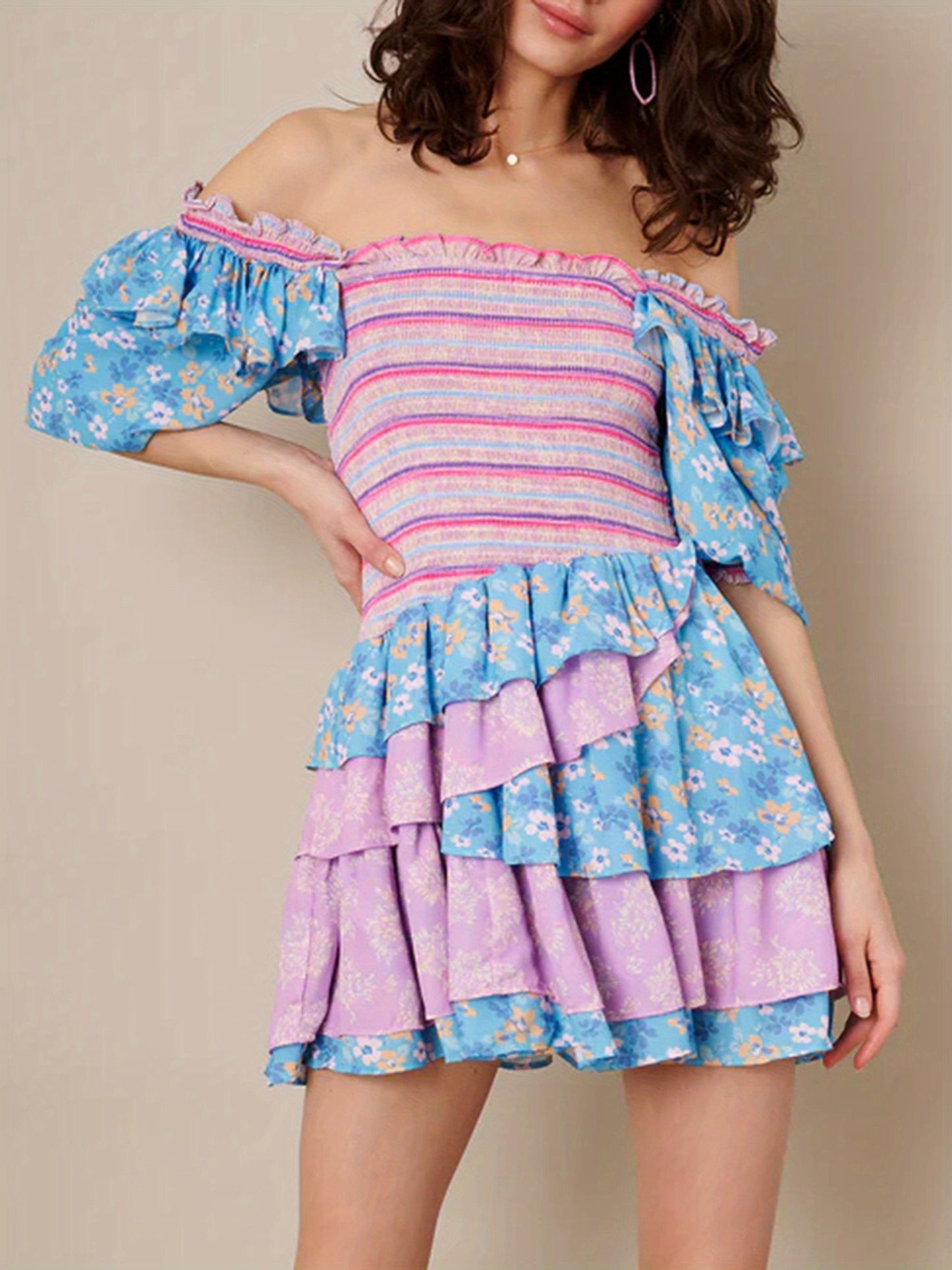 Women'S Elegant Summer A-Line Mini Dress with Short Puff Sleeves & Smocked Waist - Layered Ruffle Hem, Floral Print, Low-Cut Design for Casual or Dressy Occasions, Cute Summer Dresses, Delicate Sleeve Design