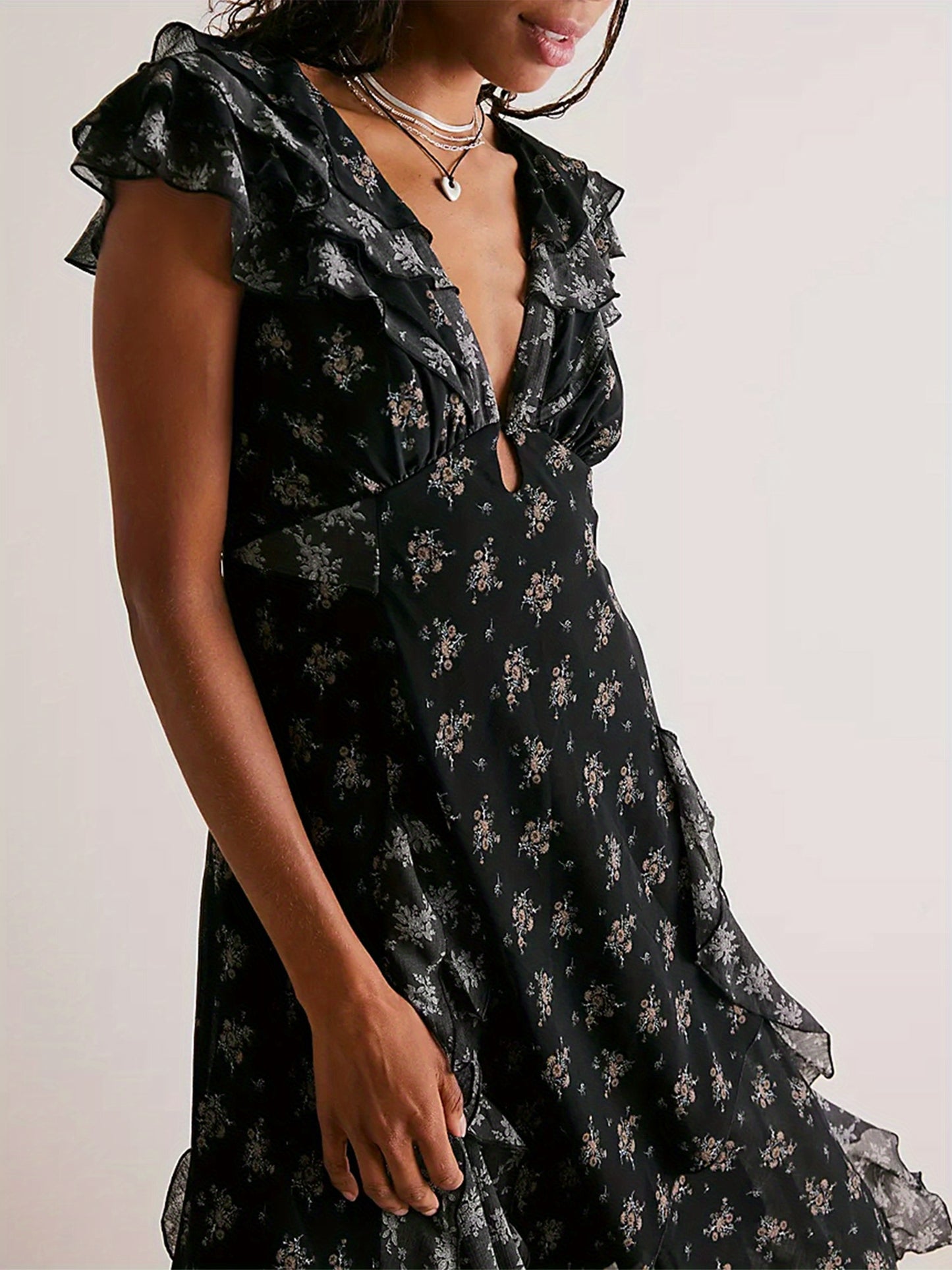 Women Summer Casual Midi Dress Floral Print Ruffles Fly Sleeve V-Neck Dress Fashion Holiday Beach Dress