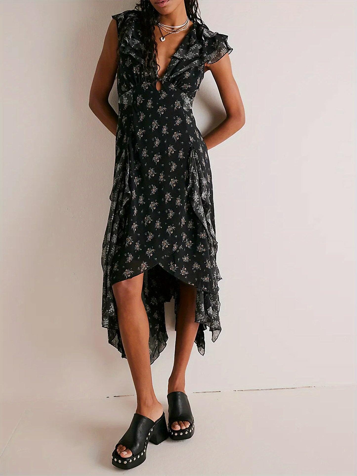 Women Summer Casual Midi Dress Floral Print Ruffles Fly Sleeve V-Neck Dress Fashion Holiday Beach Dress