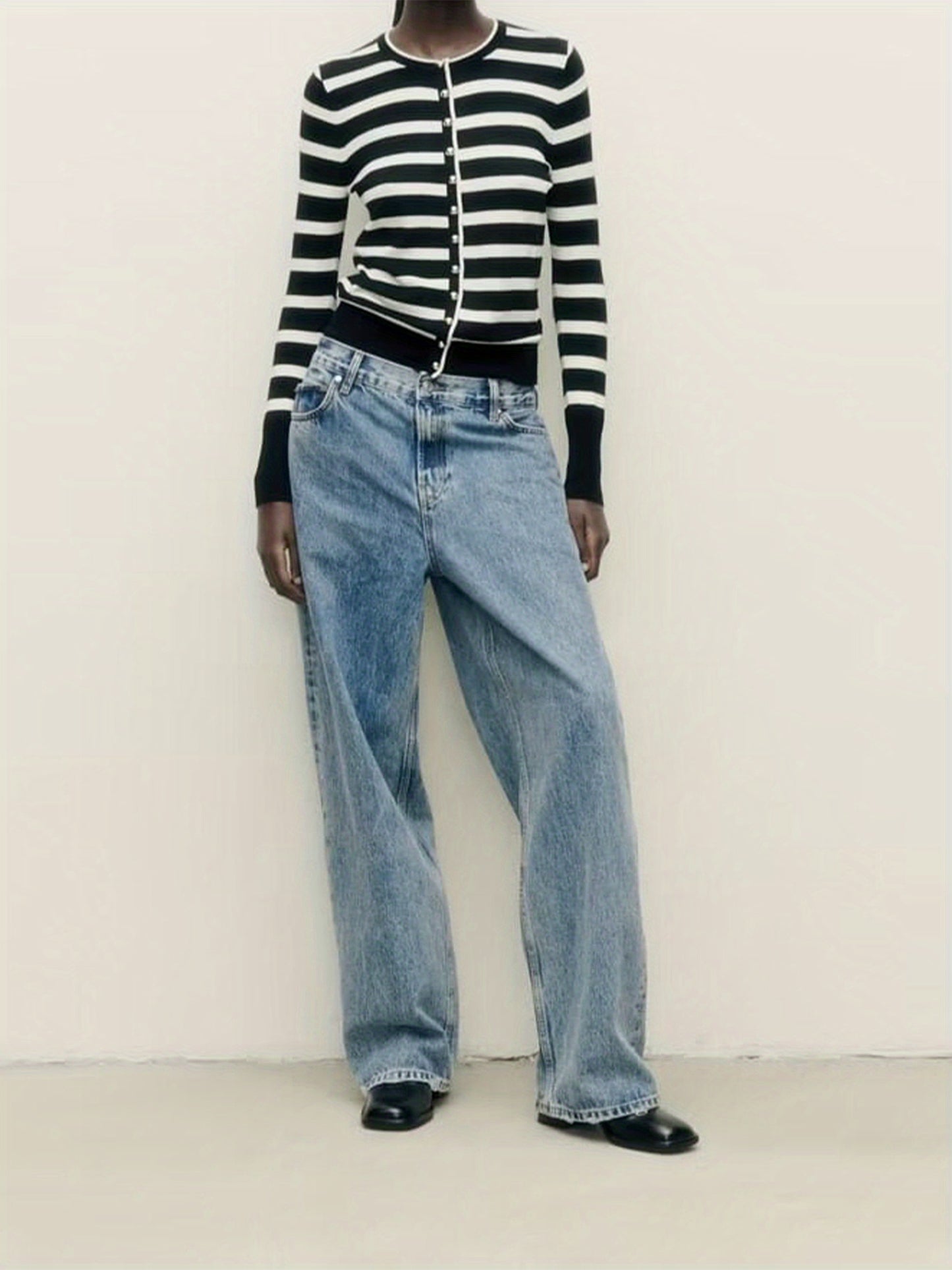 1pc Chic Polyester Crew Neck Cardigan for Women - Solid Color Knit Sweater with Buckle Detail, All-Season Fashion Pullover