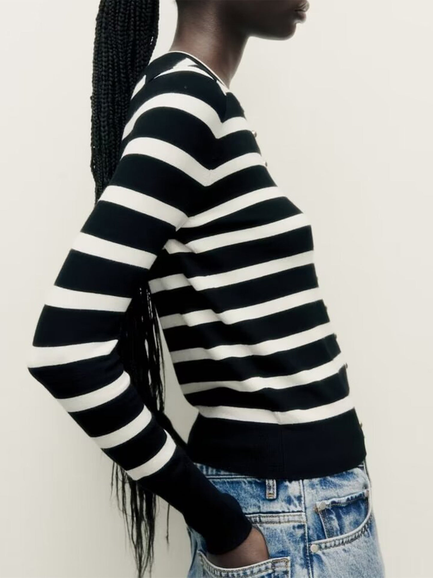 1pc Chic Polyester Crew Neck Cardigan for Women - Solid Color Knit Sweater with Buckle Detail, All-Season Fashion Pullover