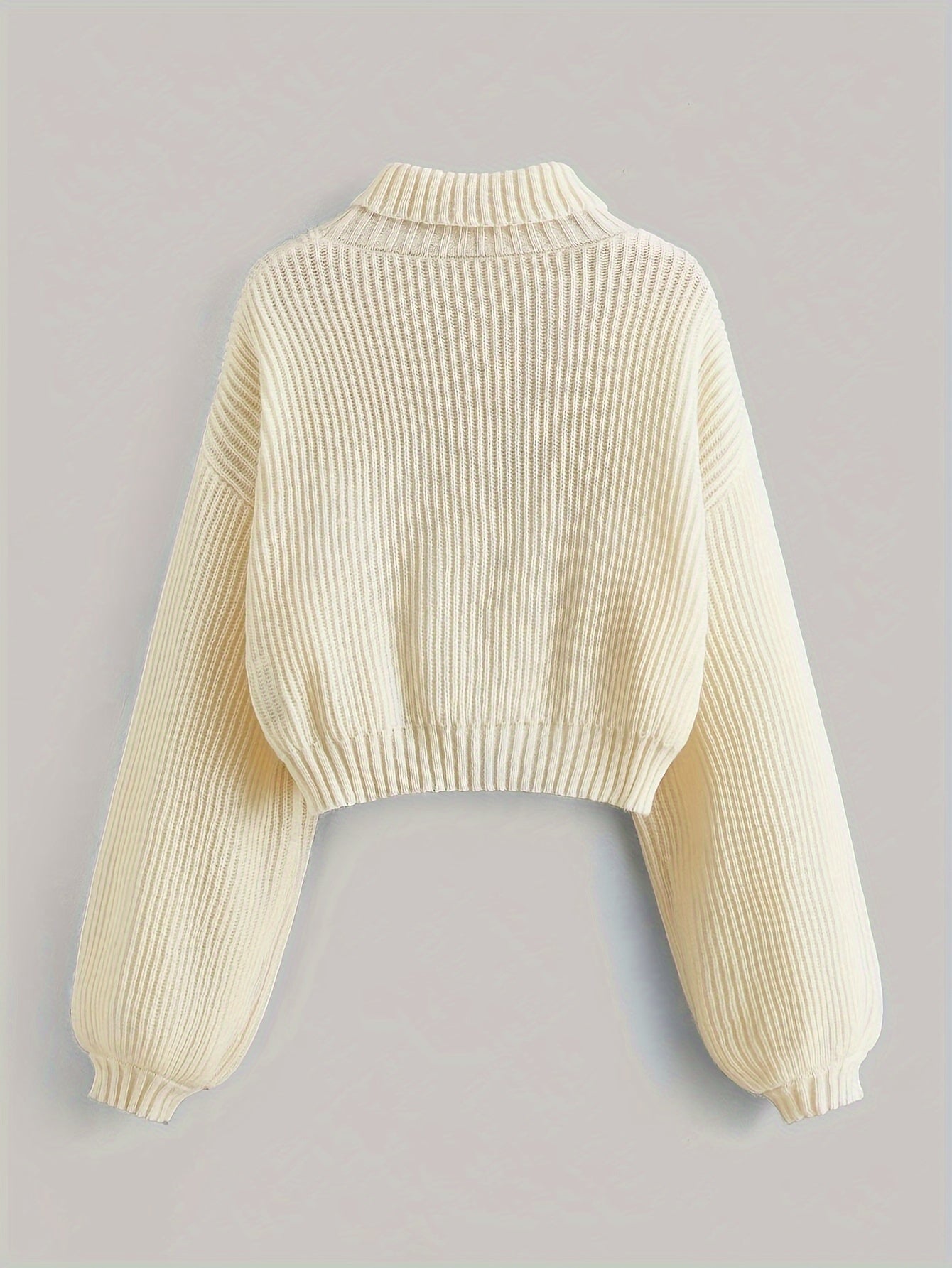 Large Size Women's High Neck Knit Top with Autumn and Winter Fashion Bee Flower Embroidery